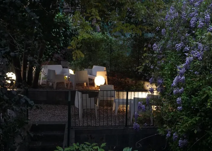 Tarshito Gallery House