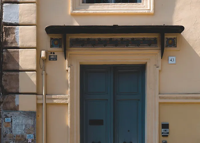 Tarshito Gallery House בית הארחה רומא