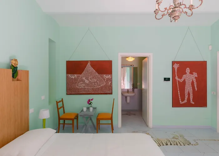 Tarshito Gallery House רומא
