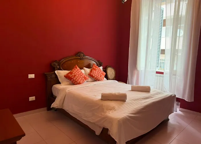 Tarshito Gallery House 4*