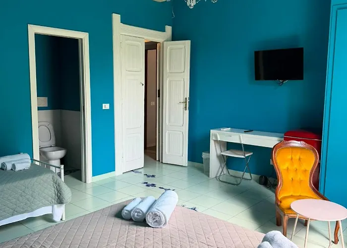 בית הארחה Tarshito Gallery House 4*